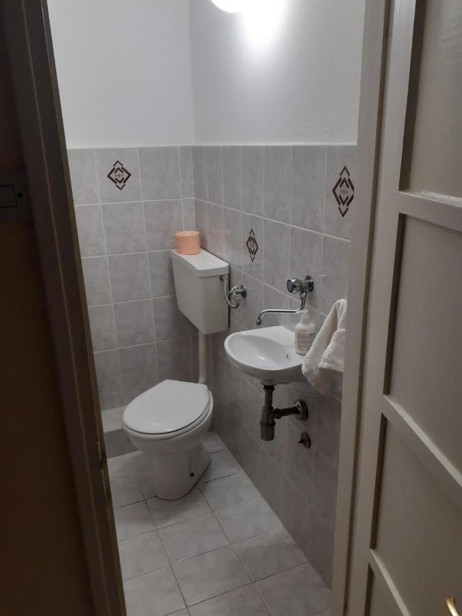 Kuca Sa Pogledom Na More- Paula Baška Exterior foto